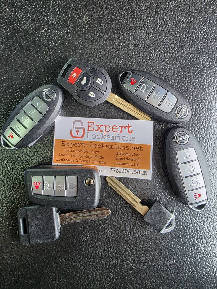 Key duplication for a Nissan on a mobile key cutting machine